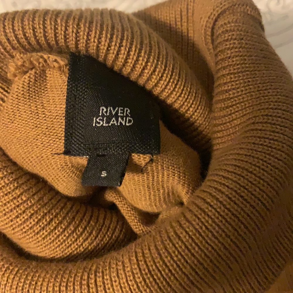 Turtle neck - Picture 3 of 3